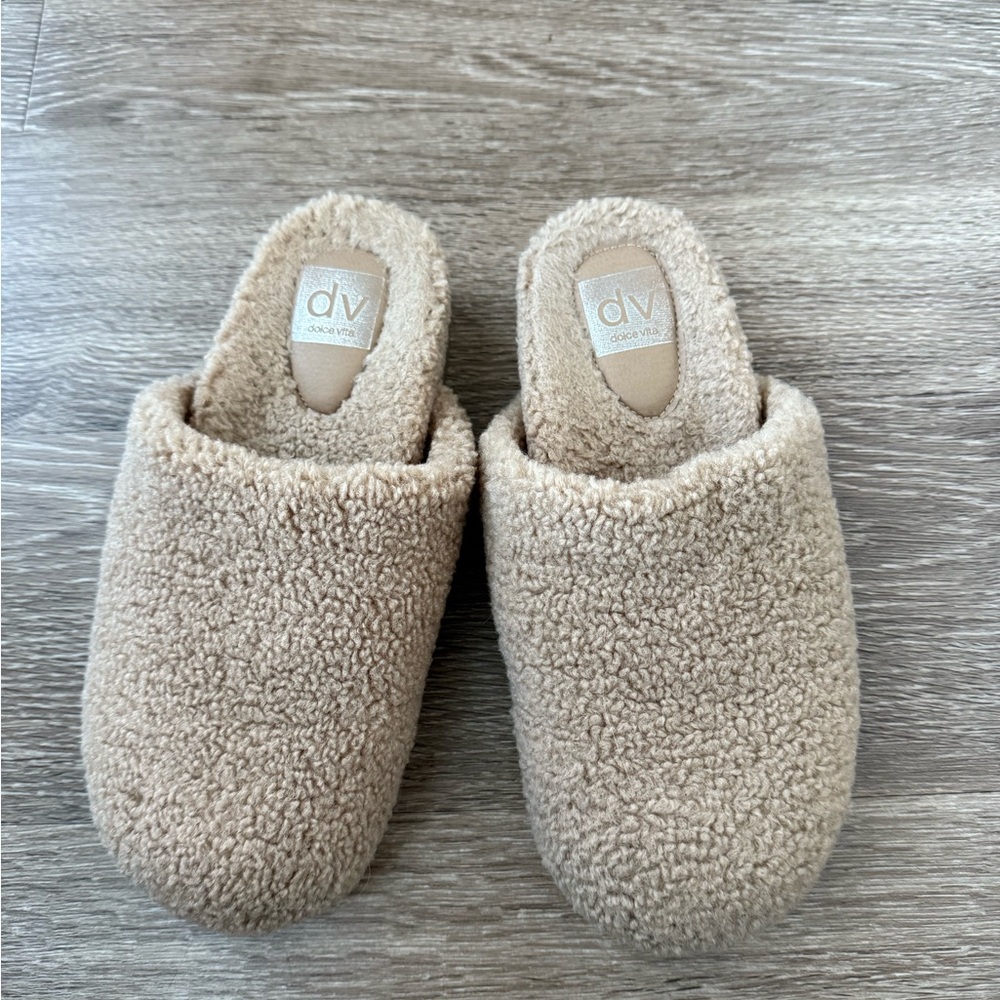 DV by Dolce Vita Tan Teddy Mules